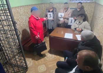 Семейный подряд: в Свердловске будут судить лжецелителей, которые «снимали порчу» за миллионы