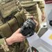 «Всё для Победы»: военкор Акиньшин лично передал бойцам дроны и камеры