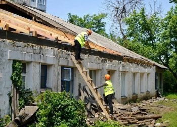 В детском саду «Ягодка» в Свердловске завершили первый этап ремонта