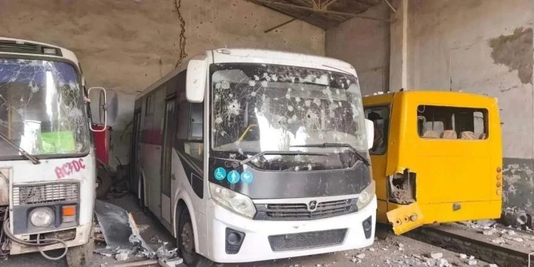 Удар по АЗС и автобусу: за день от атак ВФУ пострадали 8 мирных жителей ЛНР
