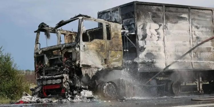 Украинские неонацисты атаковали ЛНР: более 50 БПЛА сбиты, есть жертвы и раненые