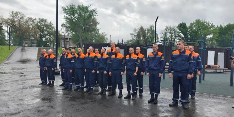 1,8 млн звонков и почти 1000 жизней: луганской Аварийно-спасательной службе – 24 года