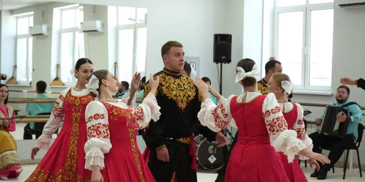 Луганская филармония встретит новый сезон в обновлённом формате  