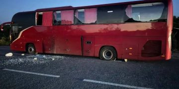 ВФУ атаковали рейсовый автобус «Стаханов – Москва»: есть раненые