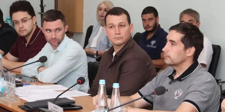 200 километров инженерных сетей заменят в ЛНР до конца года