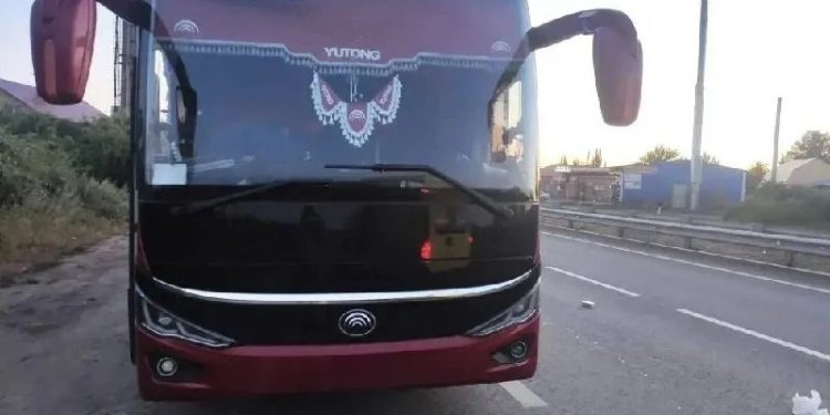ВФУ атаковали рейсовый автобус «Стаханов – Москва»: есть раненые
