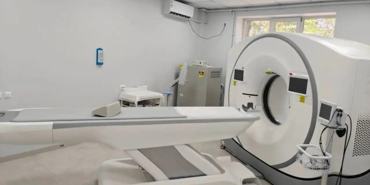 Новое КТ-оборудование помогает алчевским онклогам ставить точные диагнозы