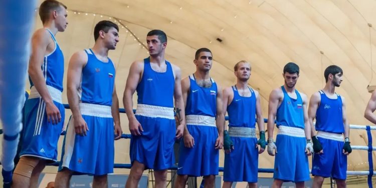 Золото ЛНР на ринге: студент из Алчевска стал чемпионом Всероссийской универсиады!