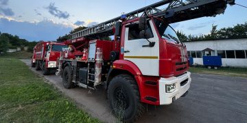 Подразделения МЧС в Донбассе и Новороссии получили около 50 новых спецавтомобилей