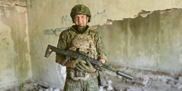 Вертикальный штурм: как гранатомётчик полка 1465 дважды брал одну девятиэтажку