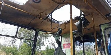 Первые фото с места атаки ВСУ на рейсовый автобус в ЛНР
