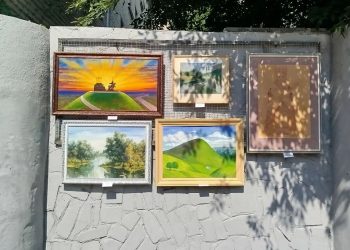 Улица Дениса Иванова на один день стала Луганским Арбатом