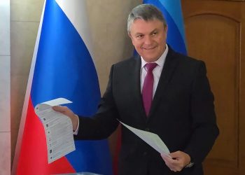 Глава ЛНР Леонид Пасечник проголосовал на выборах в Государственную Думу