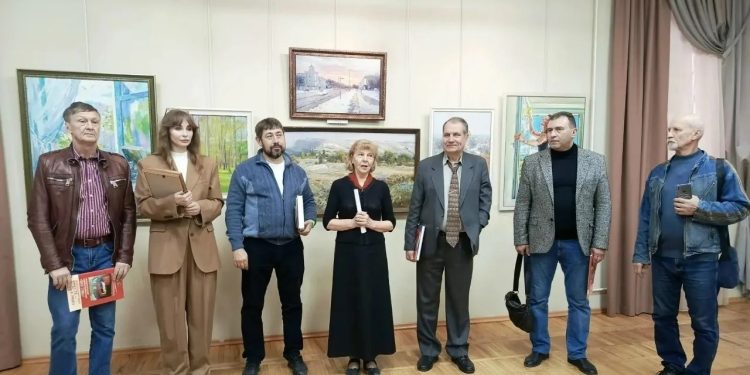 🎨 «Вместе — путь к миру»: в Ростове заработала выставка художников Донбасса и Херсона