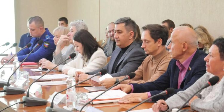 В Луганске стартовали выборы в Молодежный совет: 25 мест и реальный голос поколения