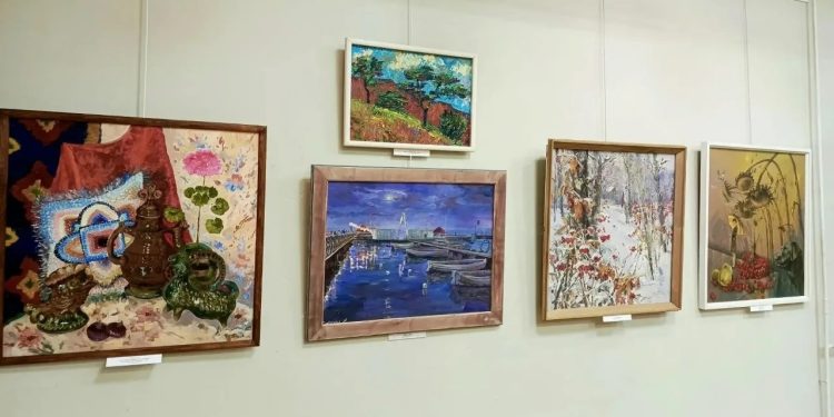 🎨 «Вместе — путь к миру»: в Ростове заработала выставка художников Донбасса и Херсона