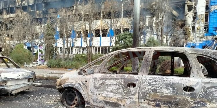 В ЛНР погибли трое, враг бил по центру Луганска