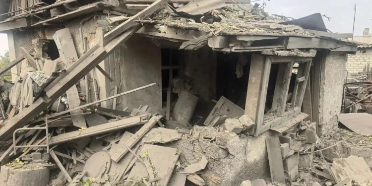 ВФУ атаковали населенные пункты ЛНР: трое погибших, трое раненых