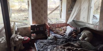 Трое детей среди пострадавших: за сутки под обстрелами ЛНР ранены шесть человек