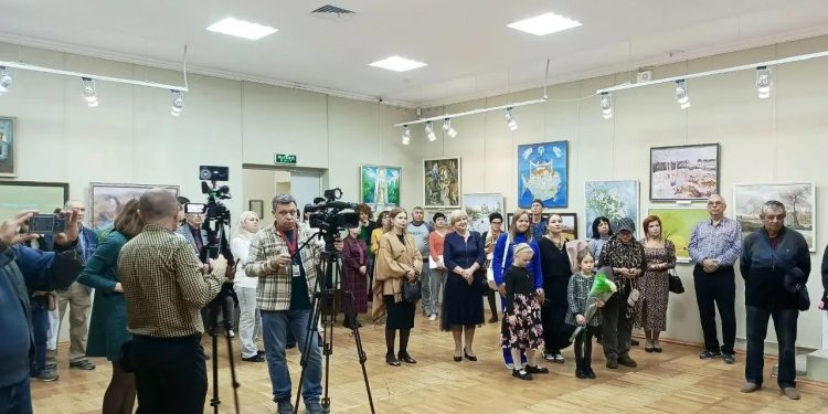 🎨 «Вместе — путь к миру»: в Ростове заработала выставка художников Донбасса и Херсона