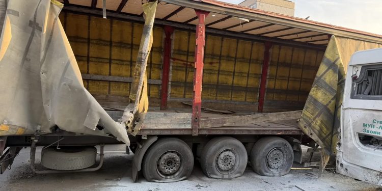 🔴 Ребёнок тяжело ранен: неонацисты ударили по автобусу в Луганске